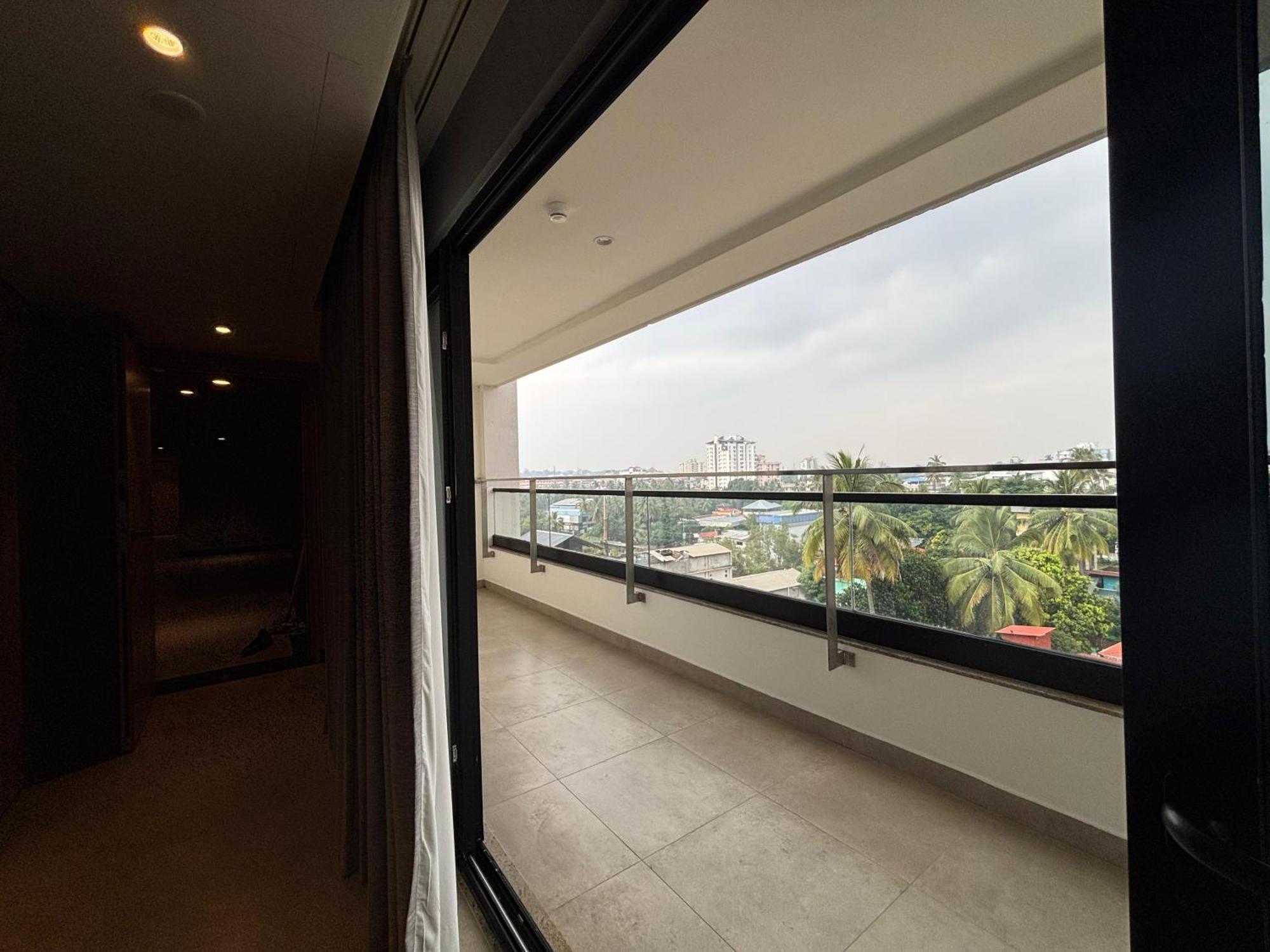 Park Inn & Suites By Radisson Thrissur East Fort Buitenkant foto